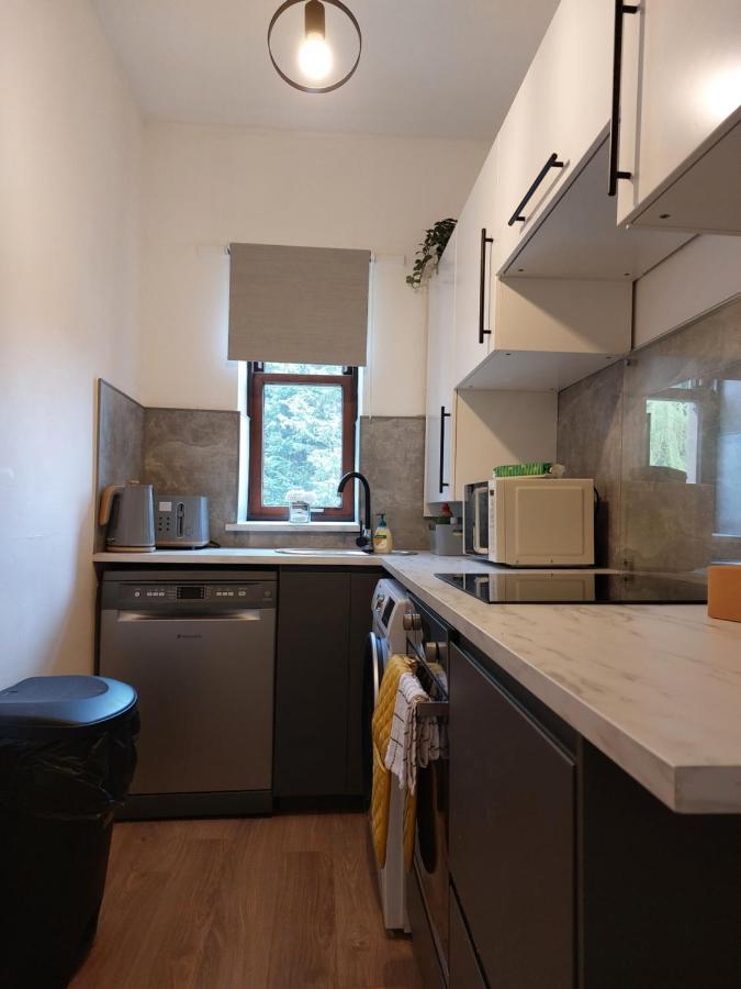 Modern & Bright, G/F, 1Br Apt. Real Hidden Gem Leilighet Hamilton Eksteriør bilde